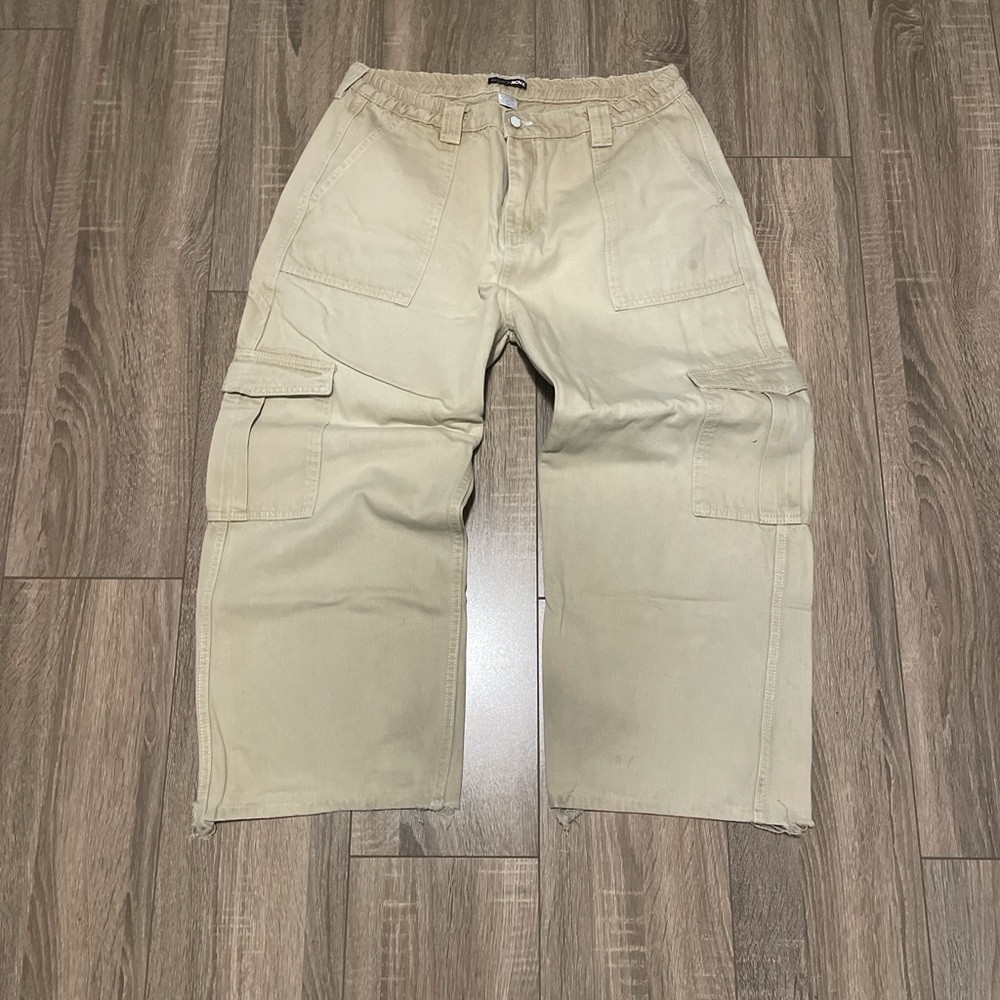 Fashion Nova Men's Beige Cargo Pants